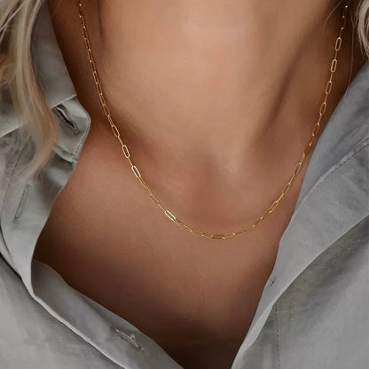 ÈVE Paperclip Chain Necklace