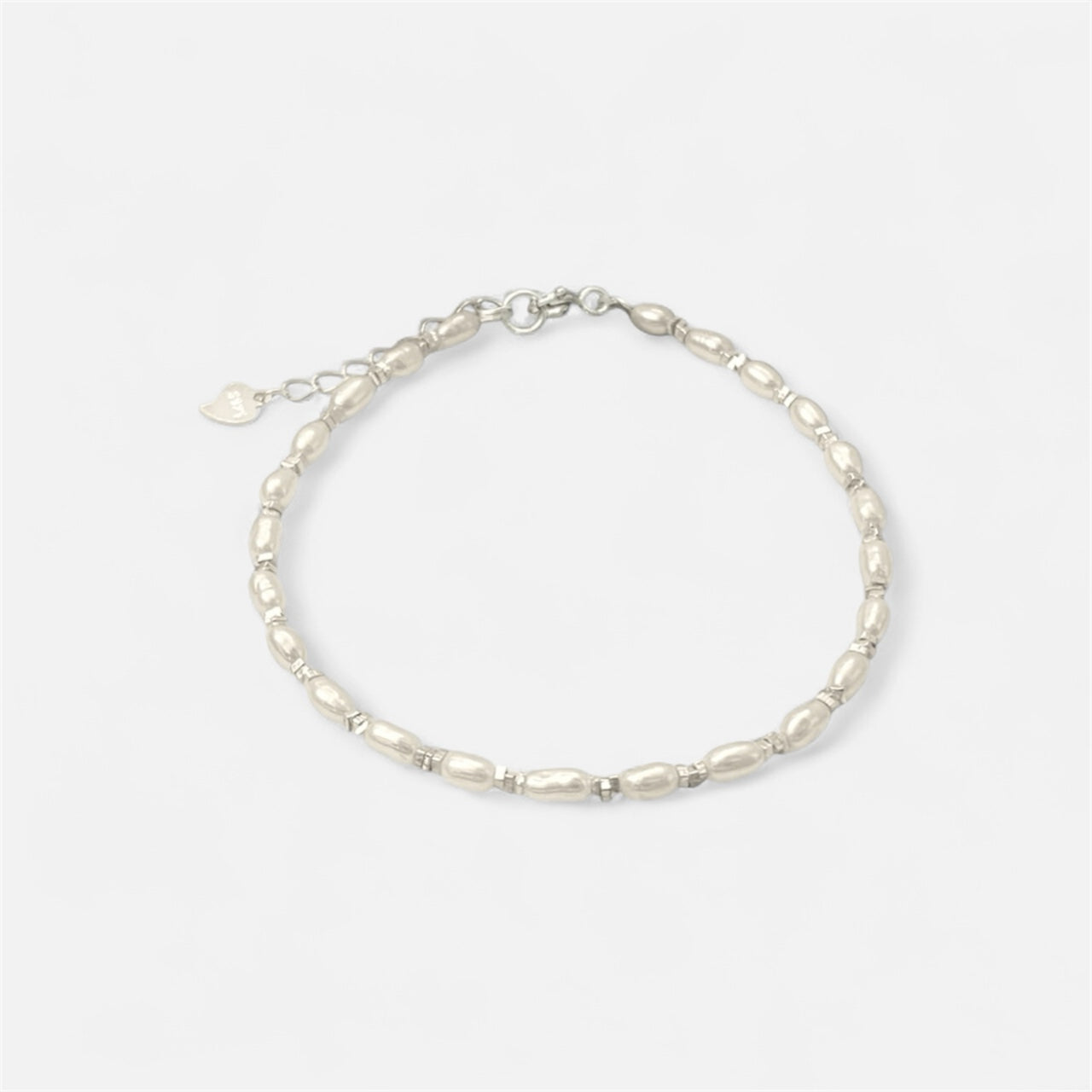 MIRA Oval Pearl Bracelet
