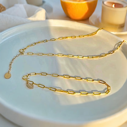 ÈVE Paperclip Chain Necklace