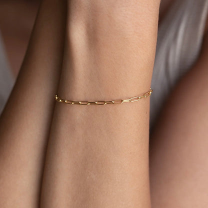 ÈVE Paperclip Chain Bracelet