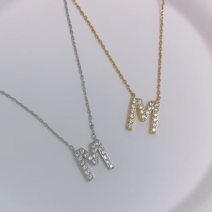 閃石單字母項鍊